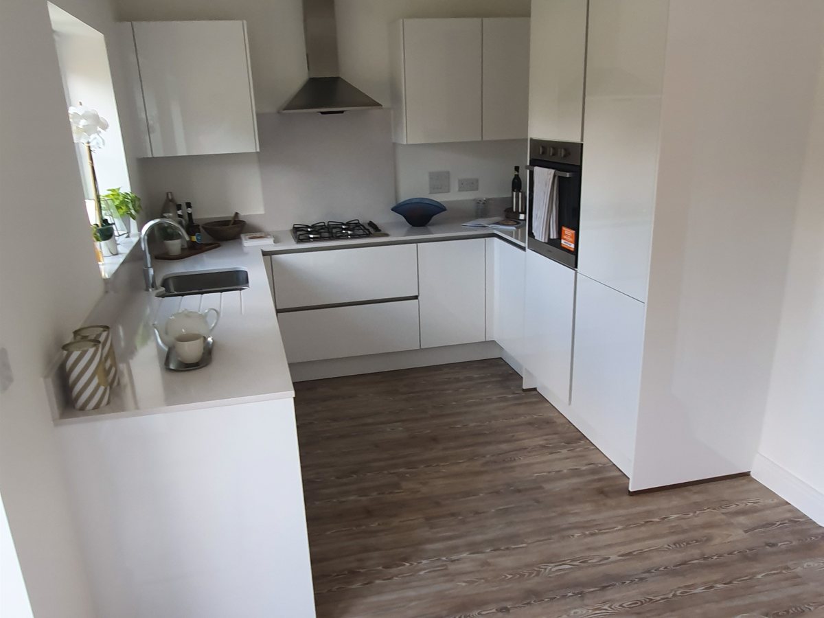 White kitchen kitchen installed by Cambridge Kitchen Solutions